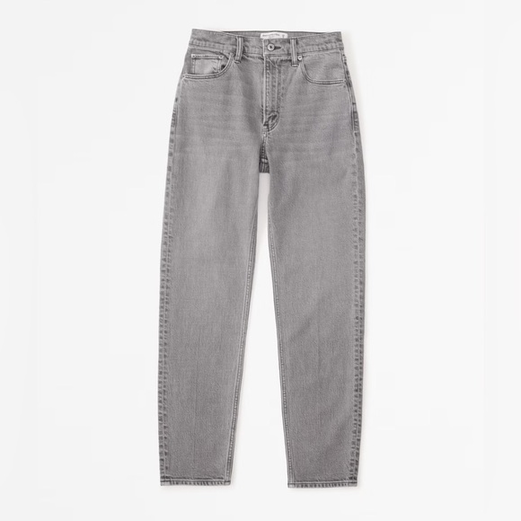 Abercrombie Curve Love Ultra High Rise 90s Straight Jean - Picture 1 of 6